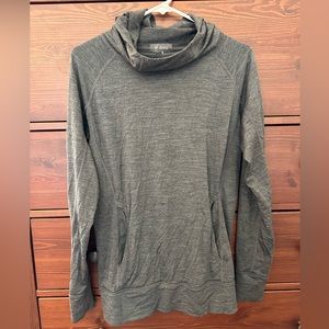 IBEX Women’s pullover